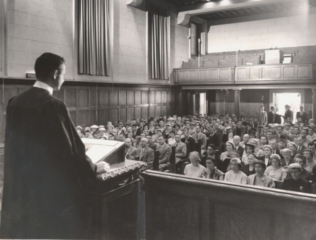 Alumni Chapel prior to the installation of the Skjeie organ (date unknown)